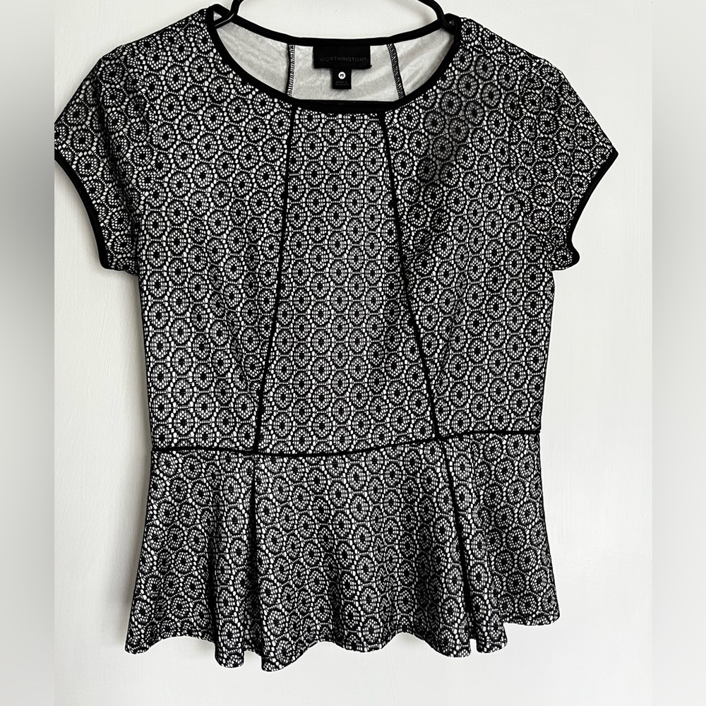 Worthington Black and White Peplum Cap Sleeve Blouse